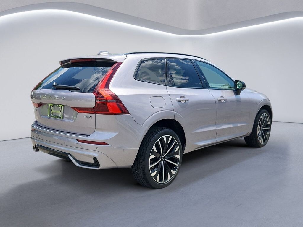 New 2026 Volvo XC60 Ultra Sport Utility