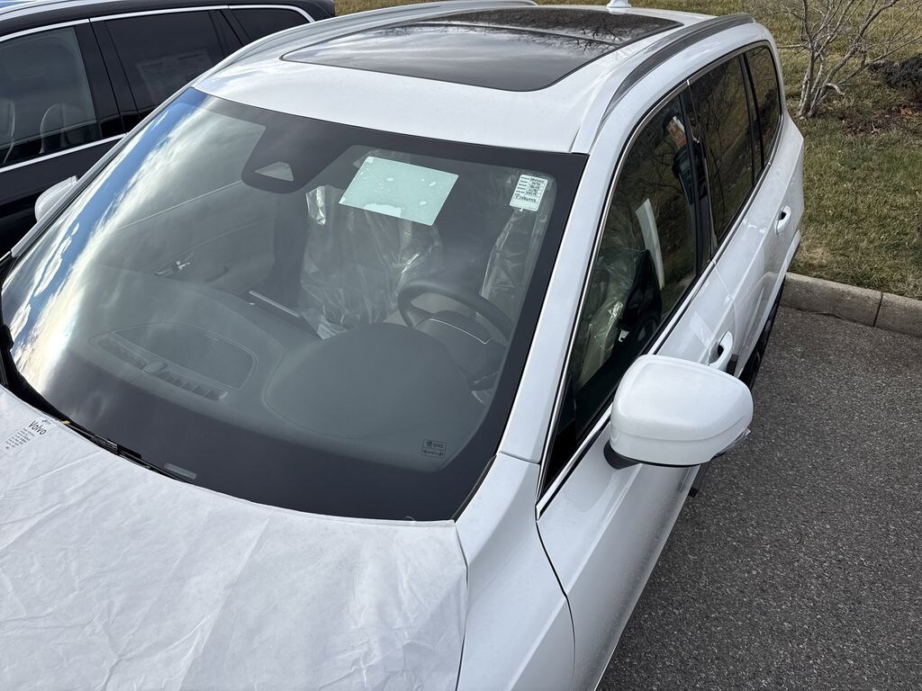 New 2026 Volvo XC90 Plus Sport Utility