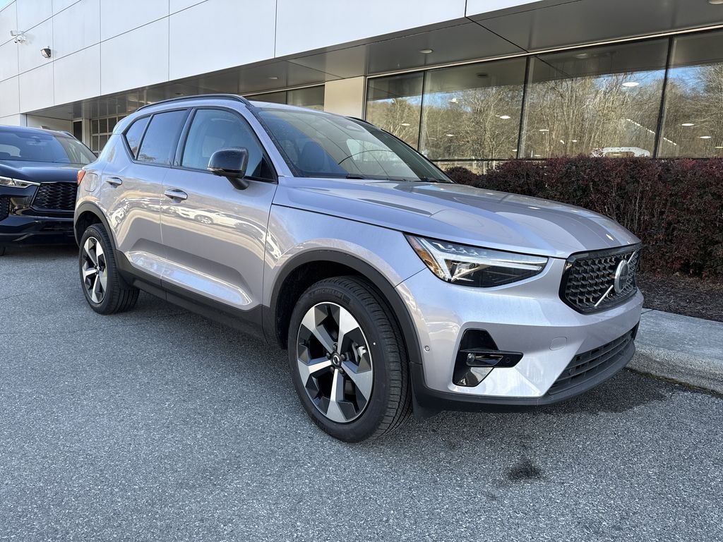 New 2026 Volvo XC40 Plus Sport Utility