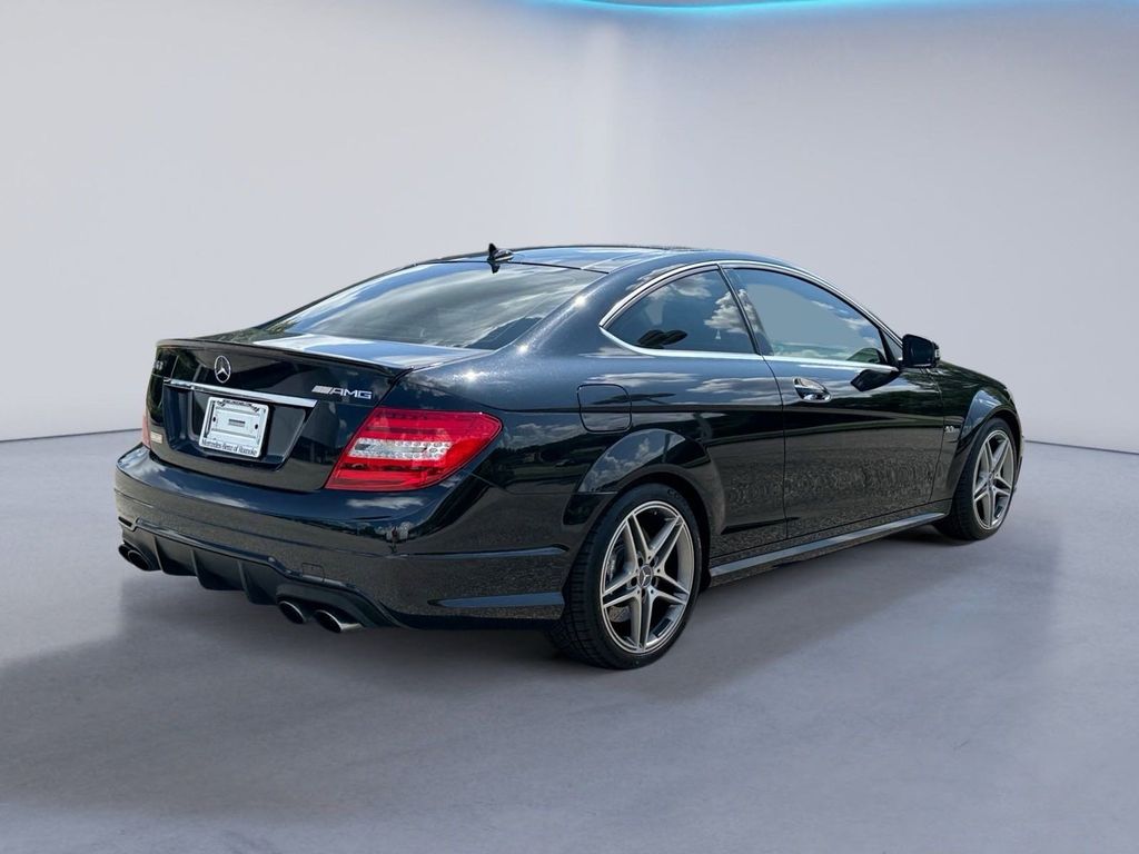 2012 Mercedes Benz C 63 AMG Coupe photo 4