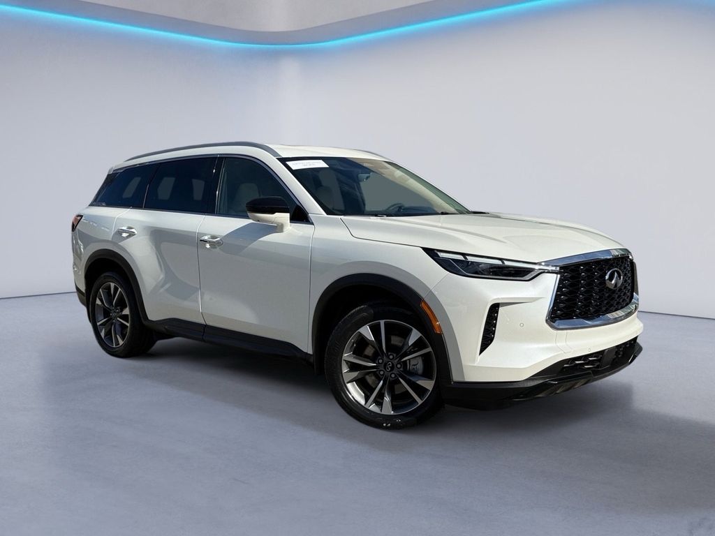 2025 Infiniti QX60 Luxe photo 2