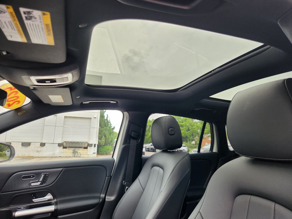 2025 Mercedes-Benz GLA GLA250 - Photo 10