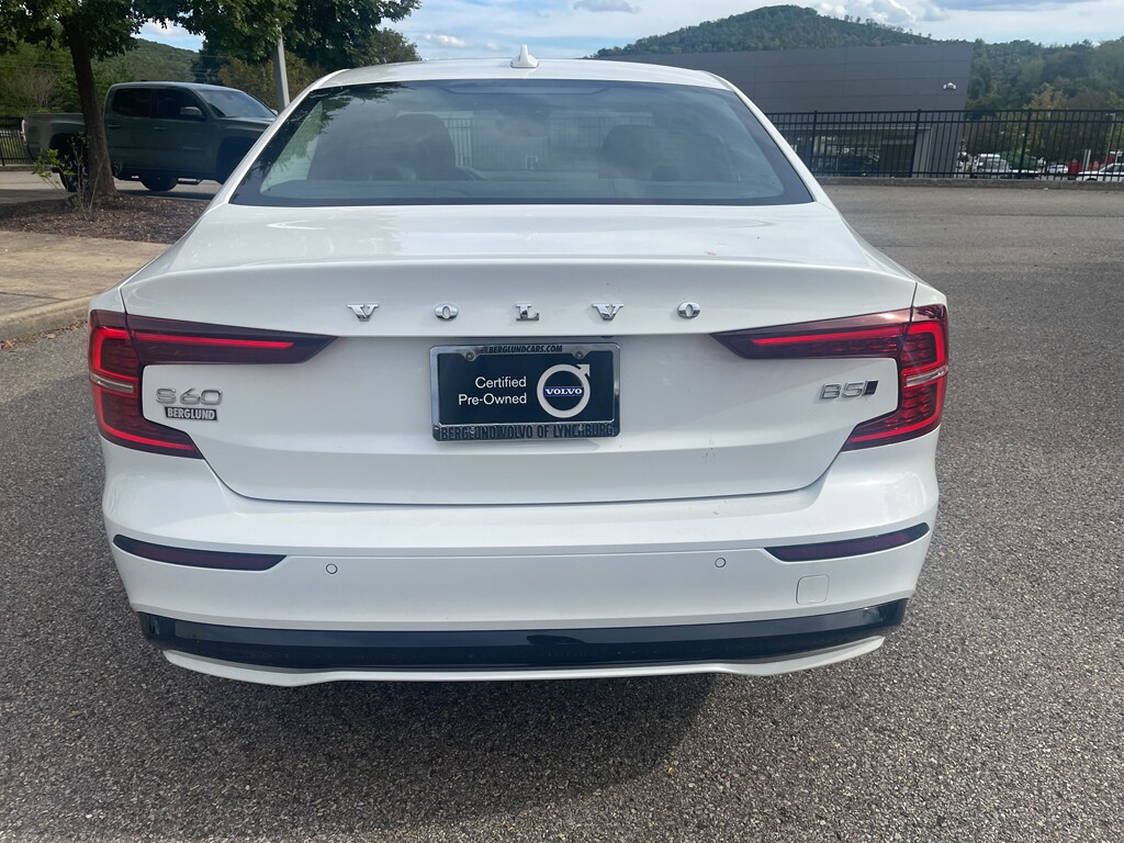 2024 Volvo S60 B5 Plus photo 4