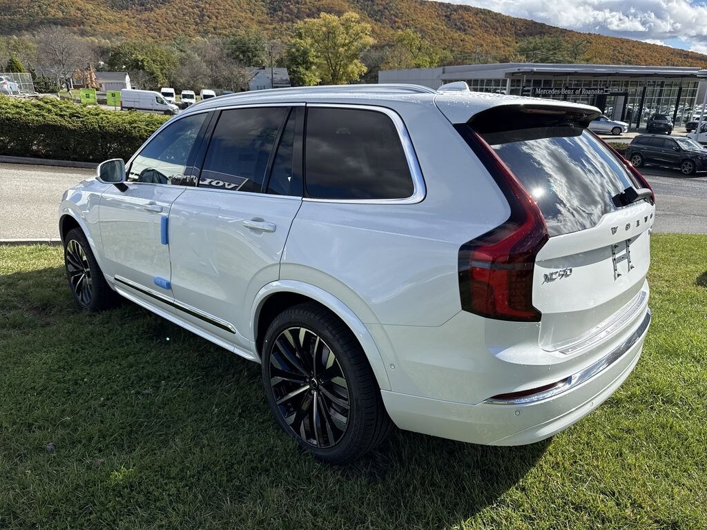 New 2026 Volvo XC90 Plus Sport Utility