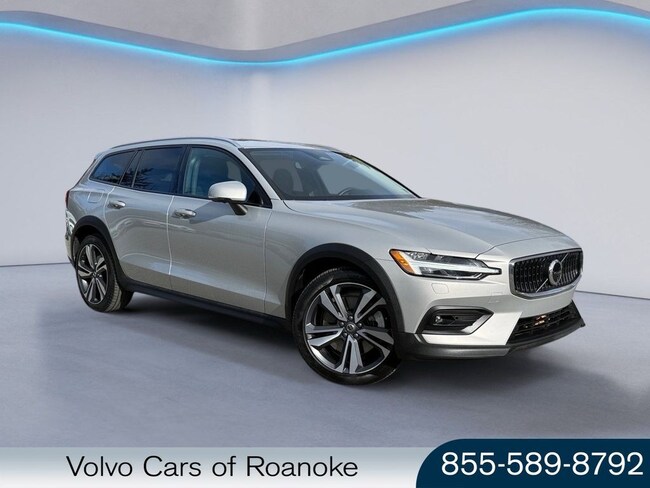 2025 Volvo V60 Cross Country Plus Wagon