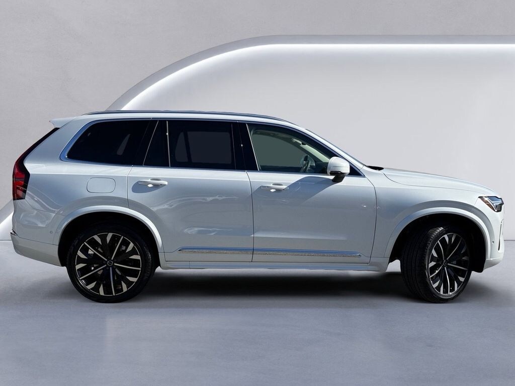 New 2026 Volvo XC90 Ultra SUV