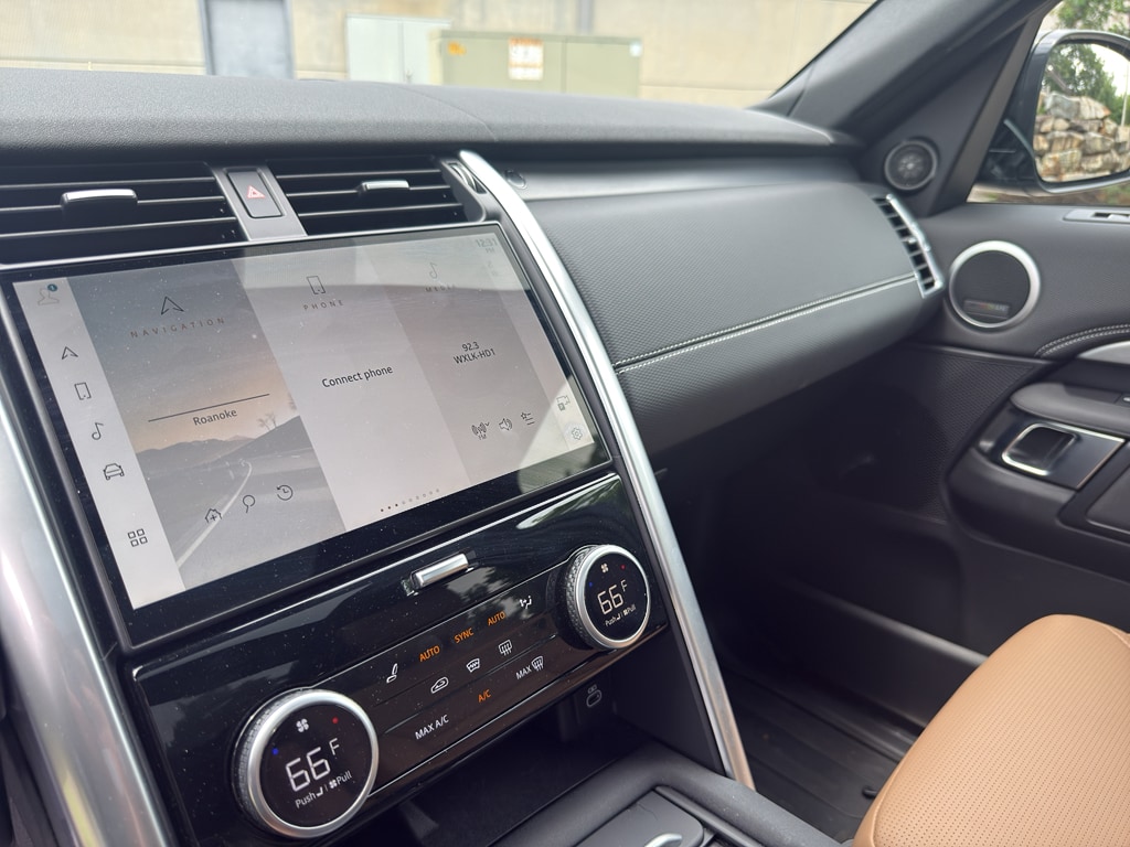 2025 Land Rover Discovery Dynamic SE - Photo 8