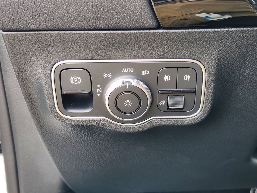 2025 Mercedes-Benz GLA GLA250 - Photo 18