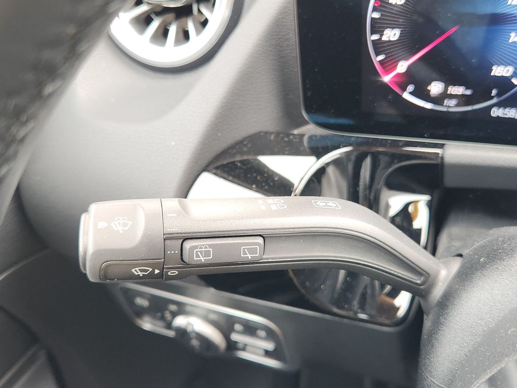 2025 Mercedes-Benz GLA GLA250 - Photo 34