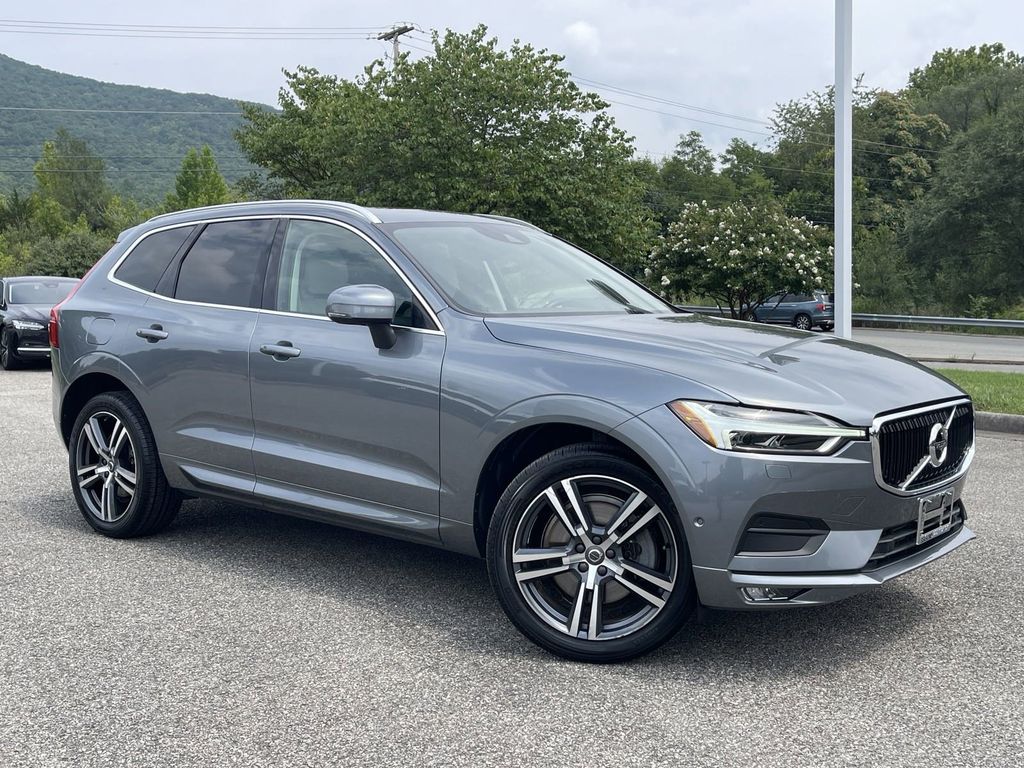 Used 2018 Volvo XC60 Momentum with VIN YV4A22RK1J1019597 for sale in Roanoke, VA