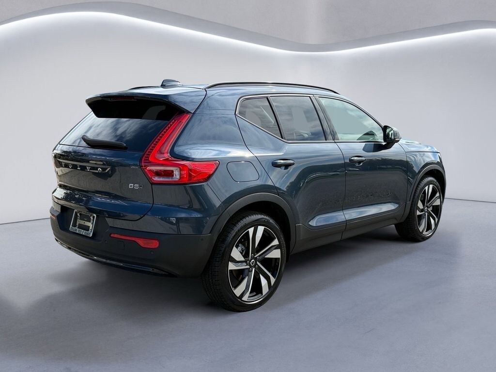 New 2026 Volvo XC40 Plus SUV