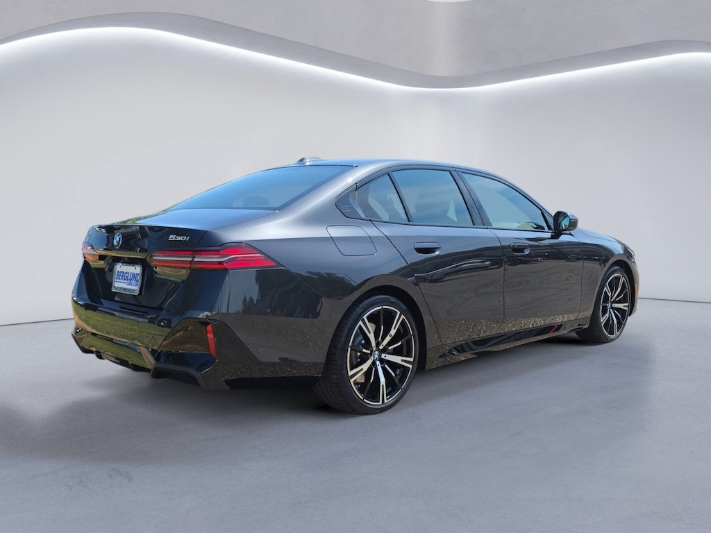 New 2027 BMW 5 Series 530i xDrive Sedan