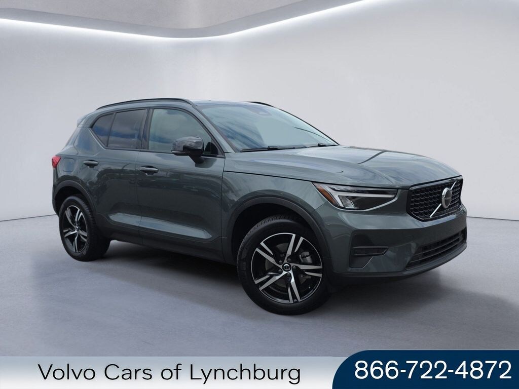 New 2026 Volvo XC40 Core Sport Utility