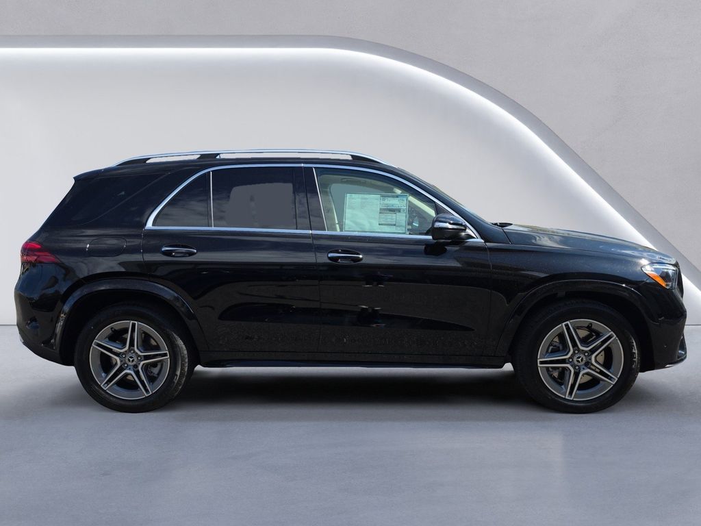 2026 Mercedes Benz GLE 350 4MATIC photo 3