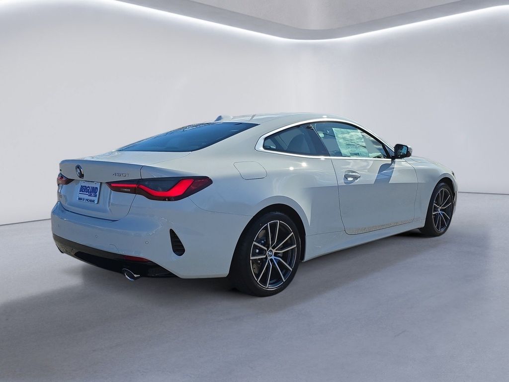 2026 Bmw 430i xDrive Coupe photo 3