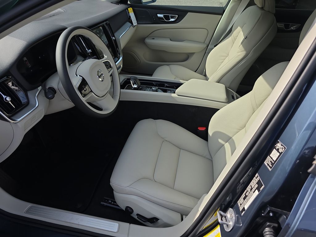 2026 Volvo V60 Cross Country Plus - Photo 8