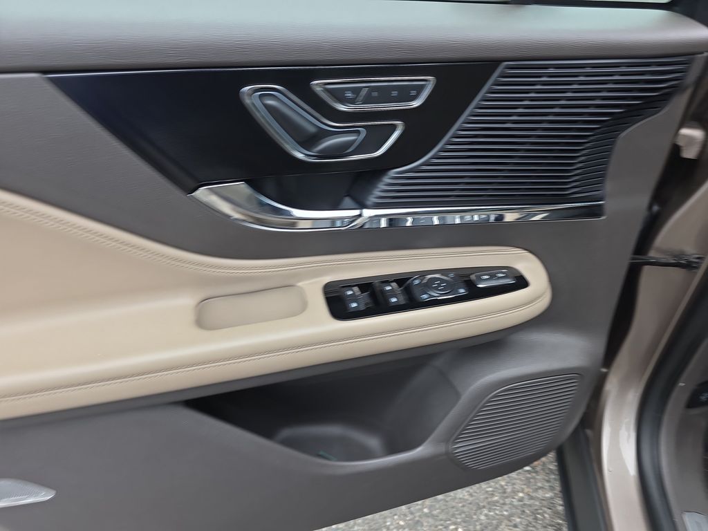 2020 Lincoln Corsair Base - Photo 19