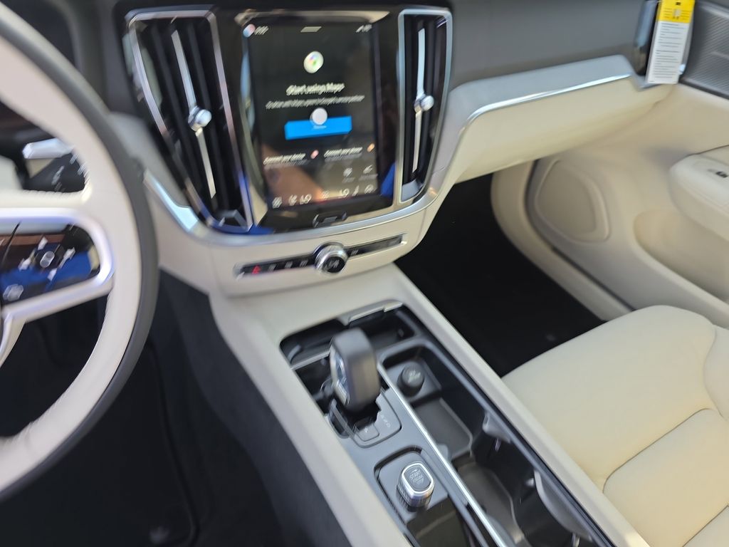2026 Volvo V60 Cross Country Plus - Photo 19