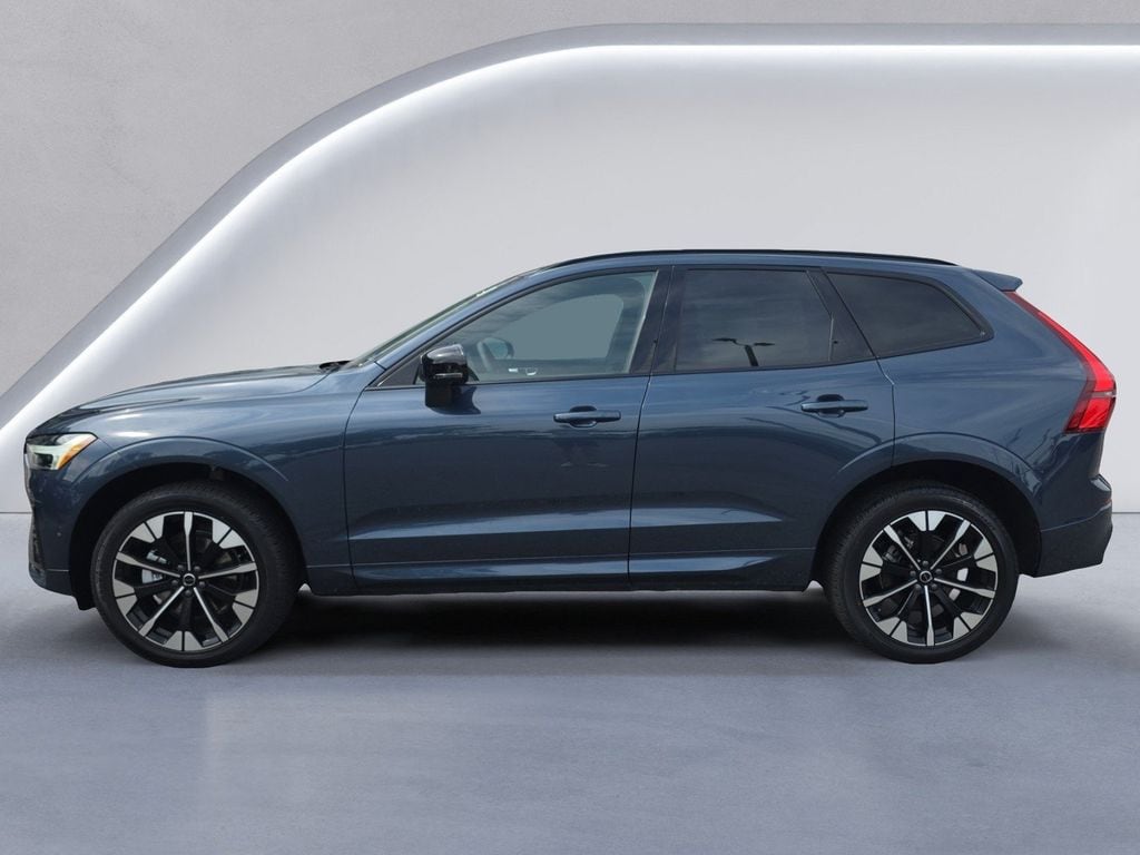 2026 Volvo XC60 Plus - Photo 6
