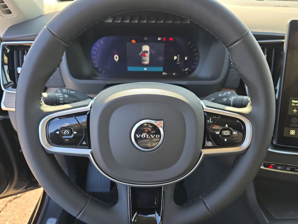 2026 Volvo XC90 Plus - Photo 15