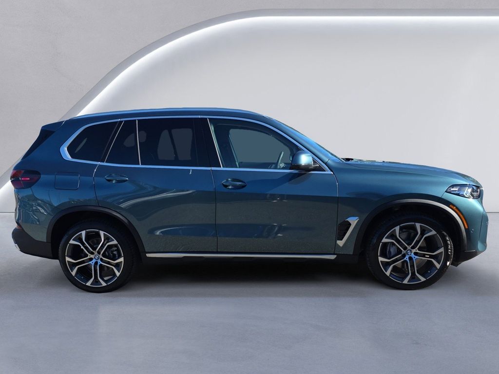 2026 Bmw X5 xDrive40i photo 2