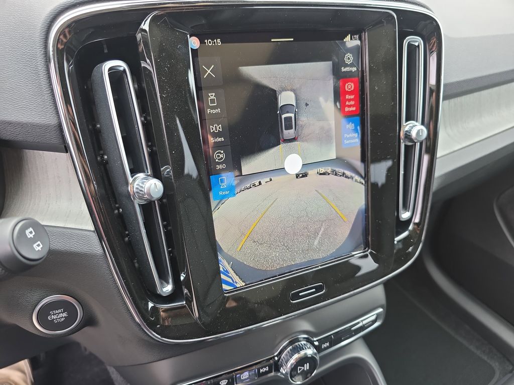 2026 Volvo XC40 Plus - Photo 19