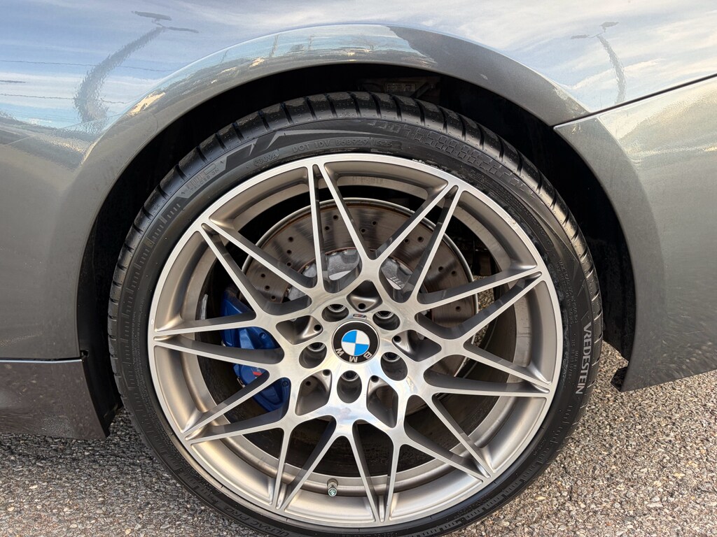 2017 Bmw M4 Convertible photo 3