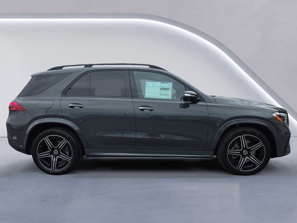2026 Mercedes Benz GLE 450 4MATIC photo 2