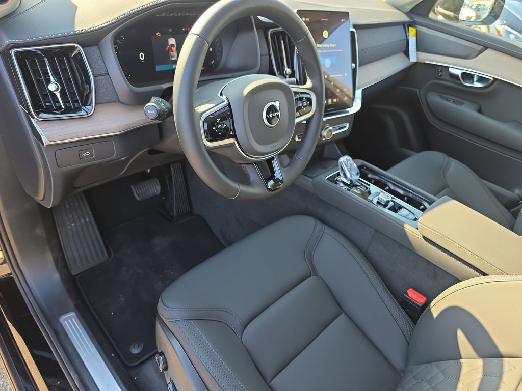 2026 Volvo XC90 Plus - Photo 9