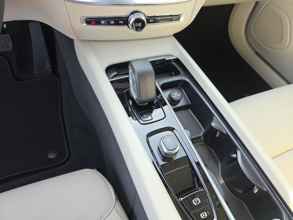 2026 Volvo V60 Cross Country Plus - Photo 18
