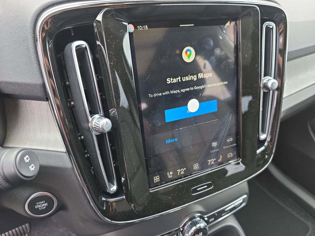 2026 Volvo XC40 Plus - Photo 14
