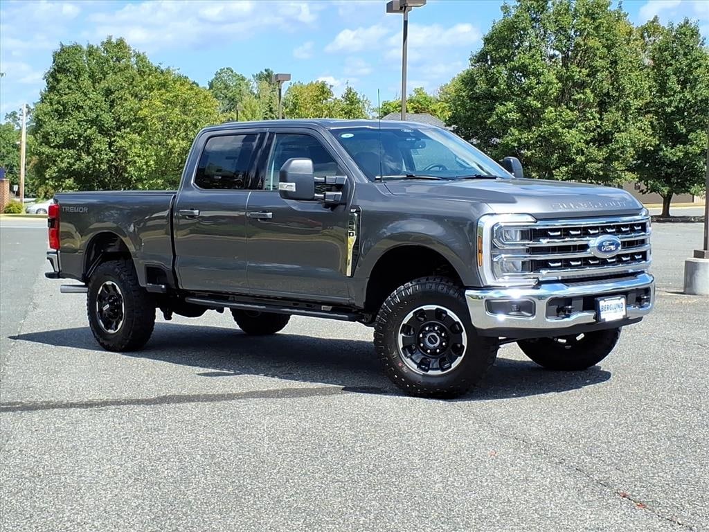 New 2026 Ford Super Duty XLT Crew Cab
