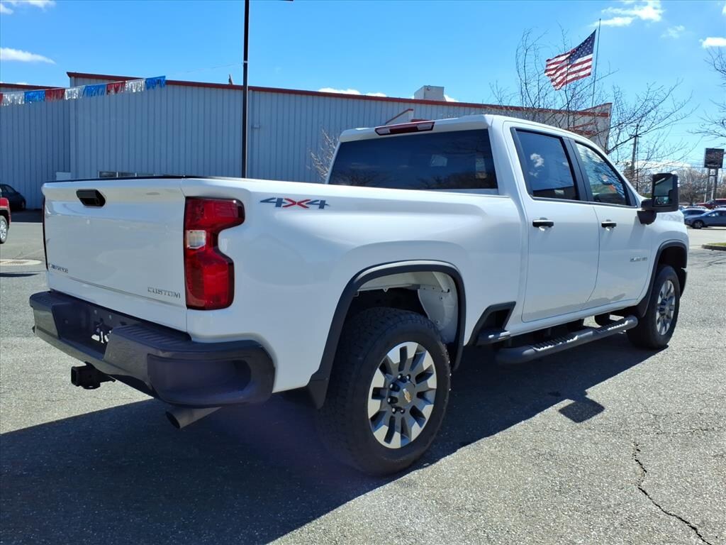 Used 2025 Chevrolet Silverado Custom Cab; Crew