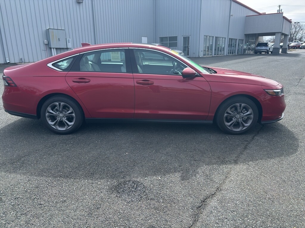 Used 2024 Honda Accord EX Sedan