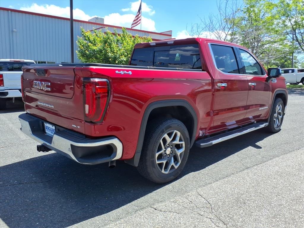 Used 2023 GMC Sierra SLT Crew Cab