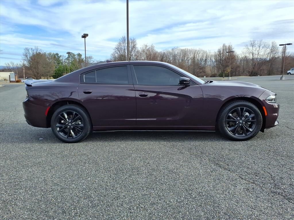 Used 2022 Dodge Charger SXT Sedan