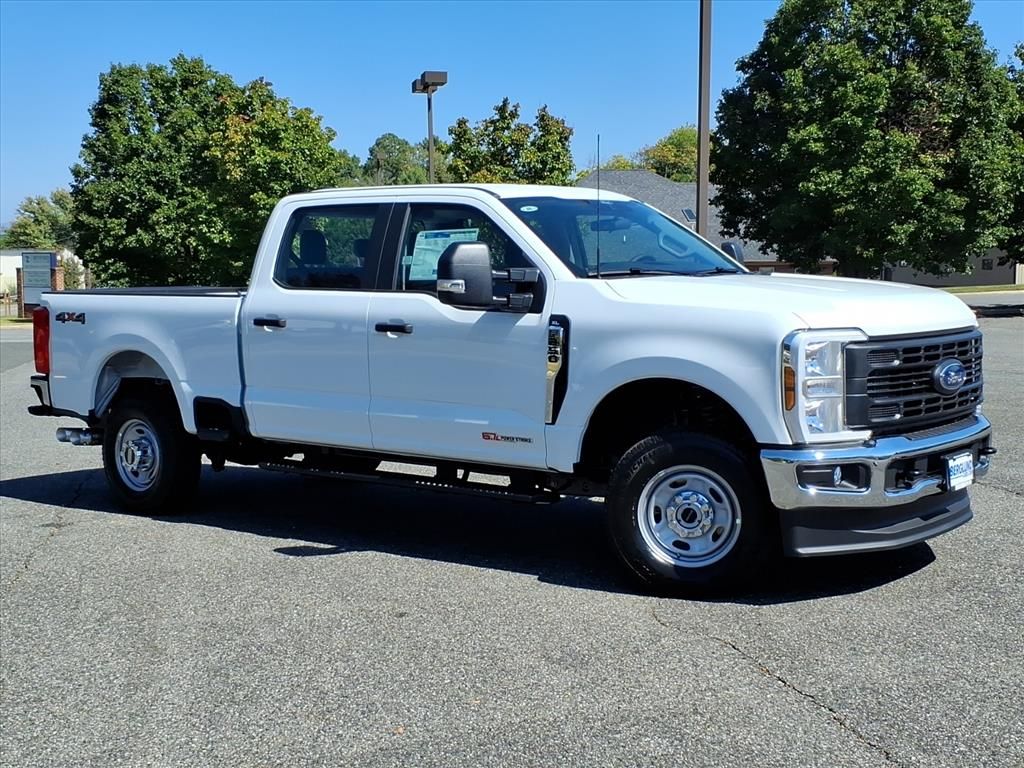 2026 Ford F-250 Super Duty XL's photo