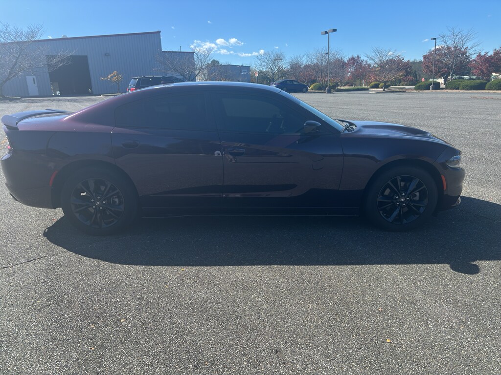 2022 Dodge Charger AWD SXT photo 3