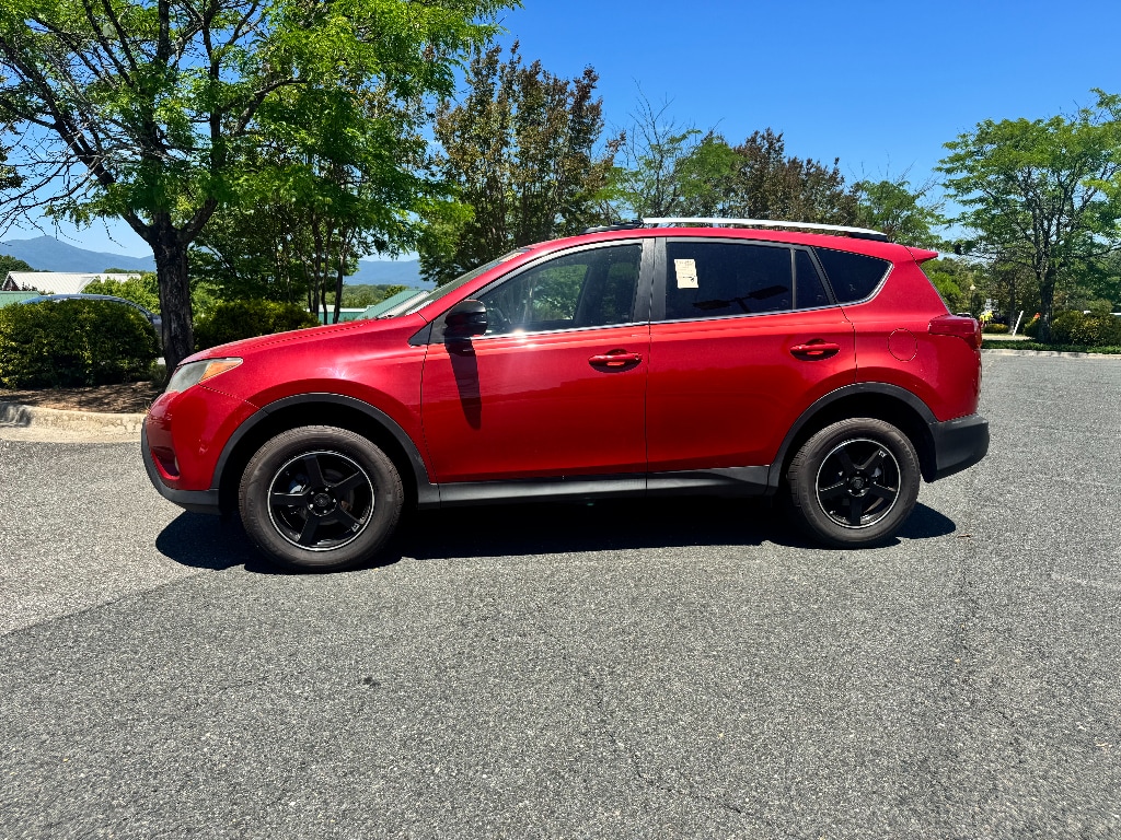 Used 2014 Toyota RAV4 LE Wagon