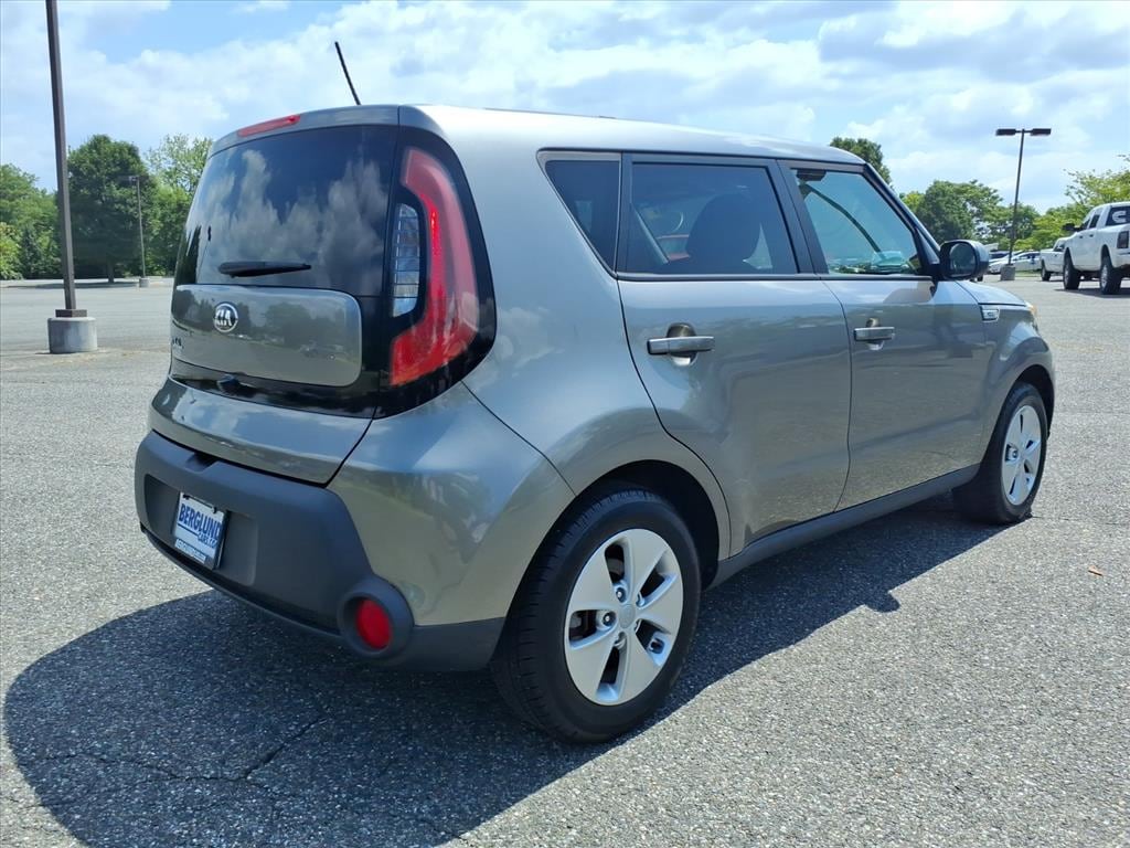 Used 2016 Kia Soul Base Hatchback