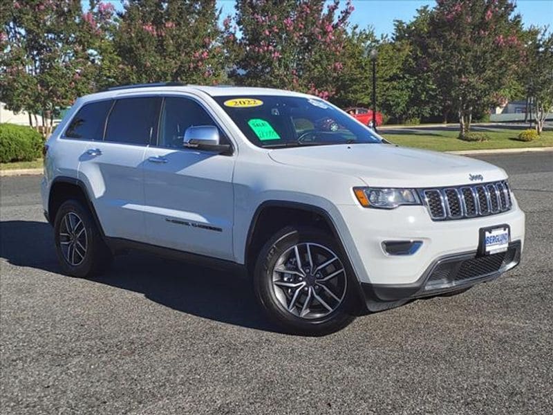 Used 2022 Jeep Grand Cherokee WK Limited with VIN 1C4RJFBG7NC111460 for sale in Bedford, VA