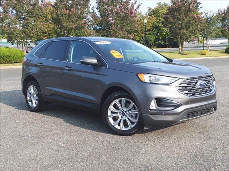 Used 2022 Ford Edge Titanium with VIN 2FMPK4K93NBA28579 for sale in Bedford, VA