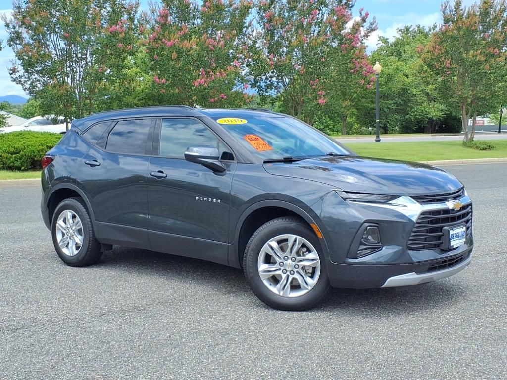2019 Chevrolet Blazer 1LT photo 2