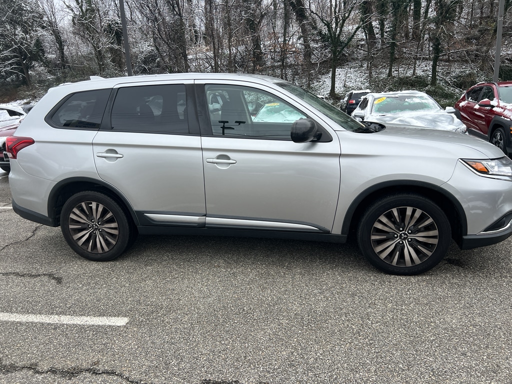Used 2019 Mitsubishi Outlander ES CUV