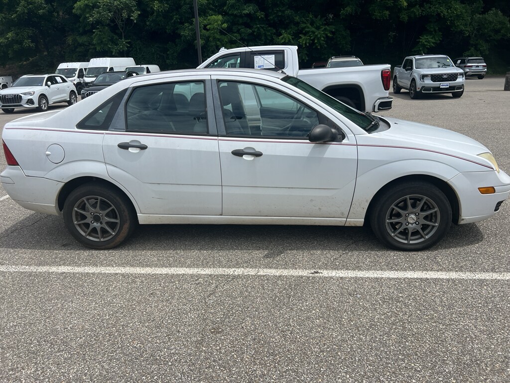 Used 2007 Ford Focus Sedan