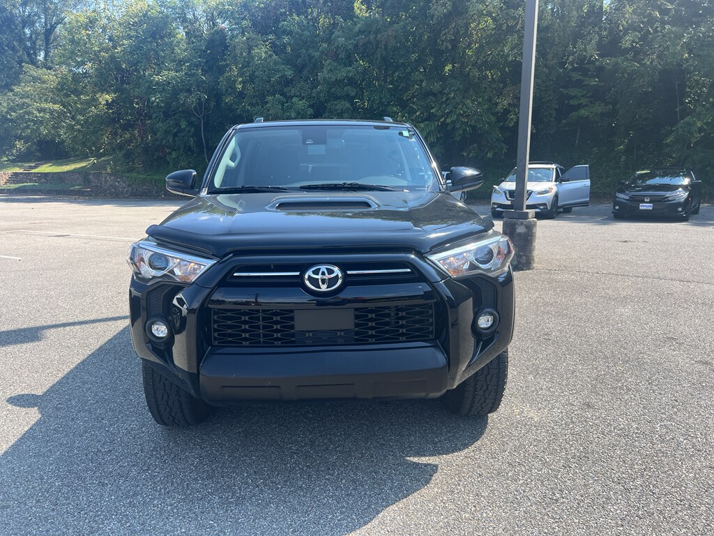 2022 Toyota 4Runner TRD photo 3