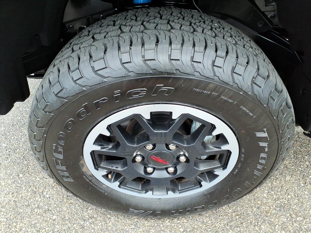 2025 Toyota Tacoma TRD Off Road - Photo 9