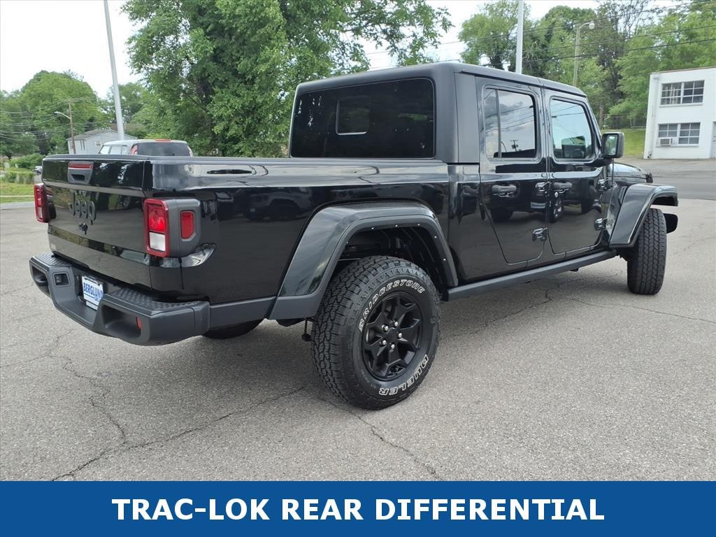 Used 2022 Jeep Gladiator Sport Truck Crew Cab