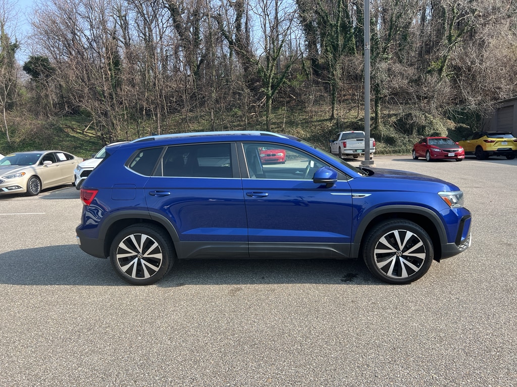 Used 2022 Volkswagen Taos 1.5T SE SUV