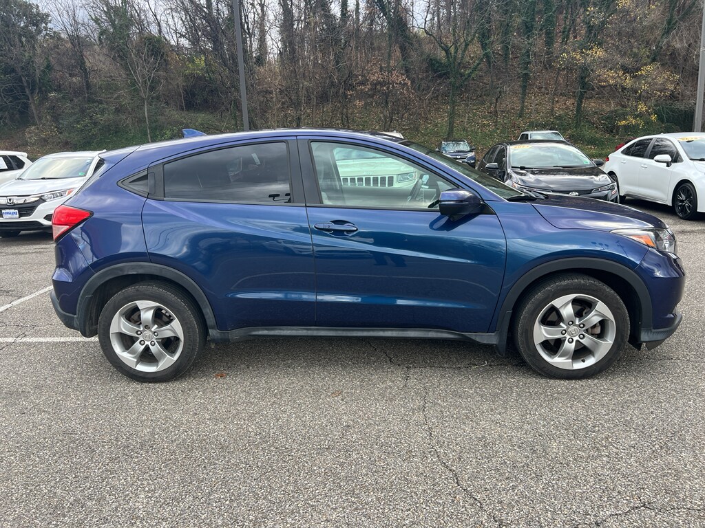 2017 Honda HR-V EX photo 4